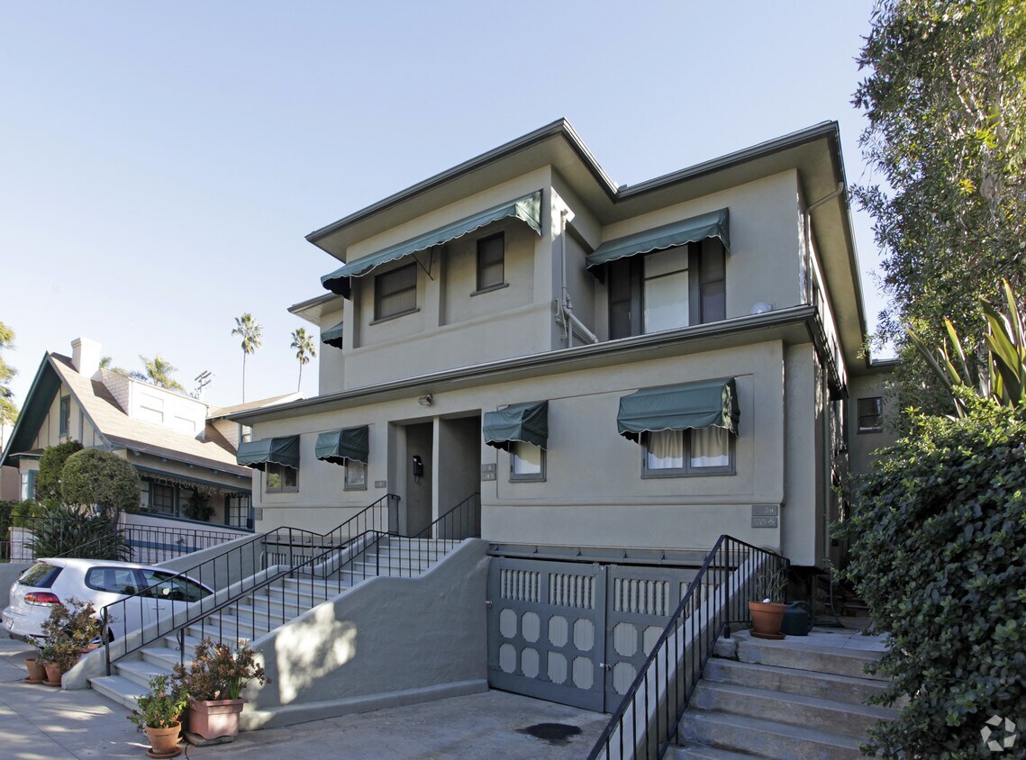 Foto del edificio - 3339-3345 1st Ave