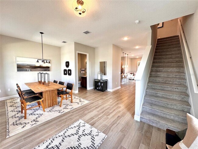 Foto del edificio - 2928 Voyager Ave