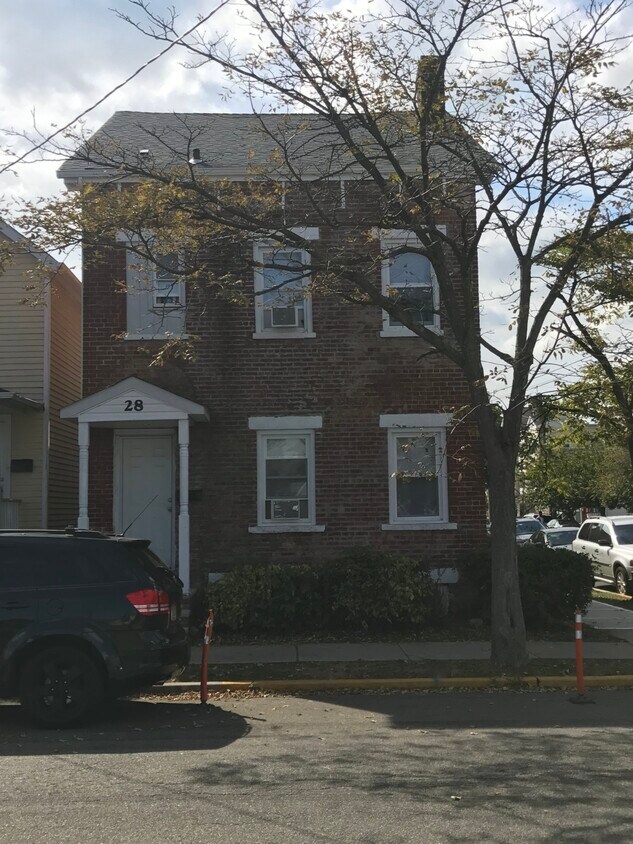 Primary Photo - 28 Sicard St