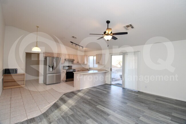 Foto del edificio - 503 N St Claire