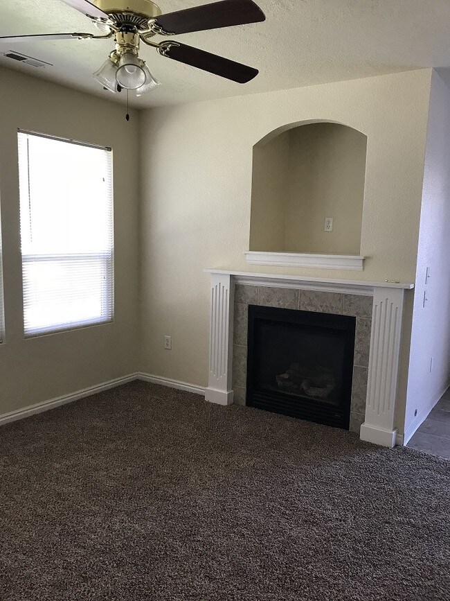 Foto del edificio - 6693 W Morris Hill Ln