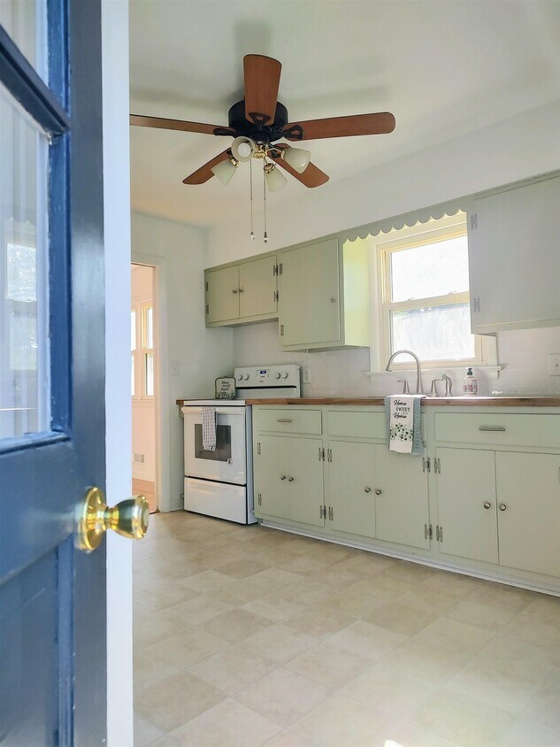 Foto principal - 311 N Waverly St