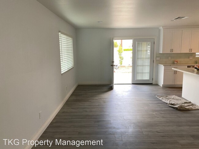 Building Photo - 3 br, 2 bath House - 5513 W. Como Street