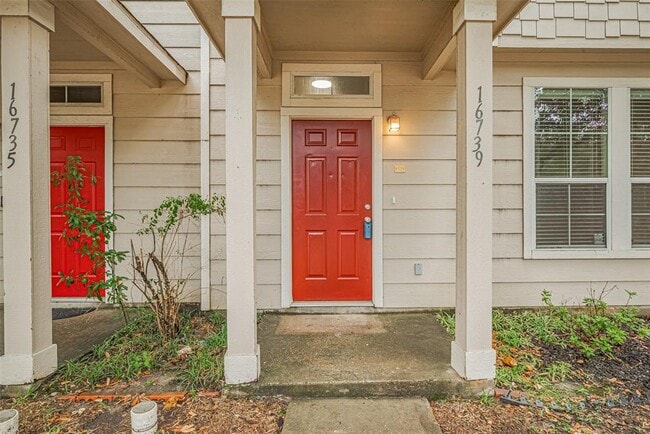 Building Photo - 16739 Libson Falls Dr