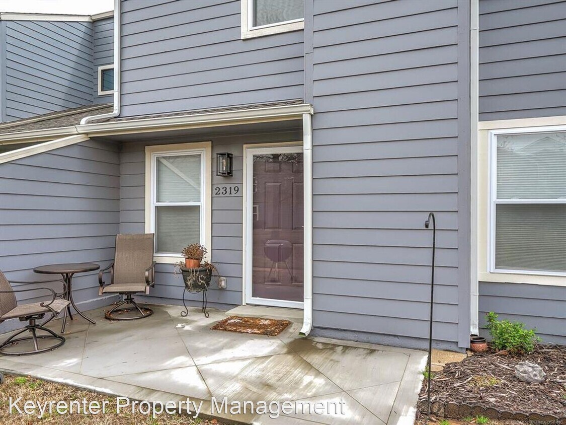 Primary Photo - 2 br, 2 bath House - 2319 W Quantico St