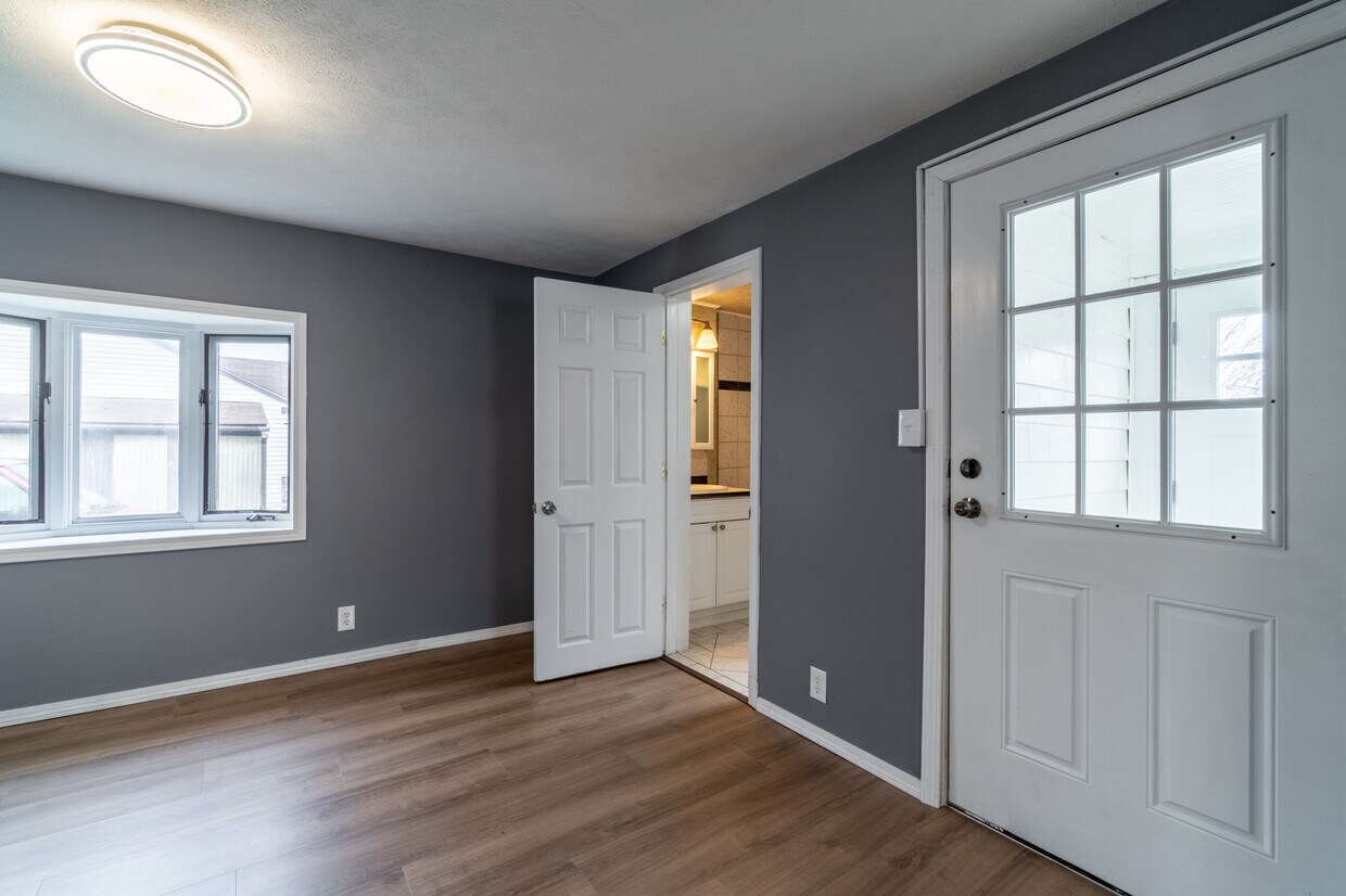 Foto principal - 114 Parker Ave