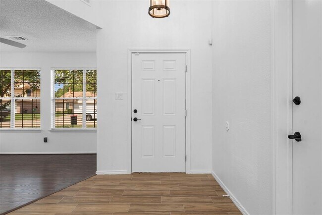 Building Photo - 24211 Spring Sunset Dr