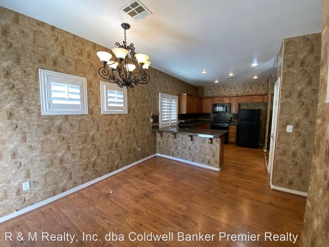 Building Photo - 2 br, 2.5 bath House - 10533 Allthorn Ave.