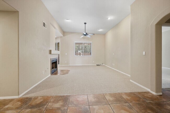 Building Photo - Santa Fe Home in Silverado Hills with Pool!