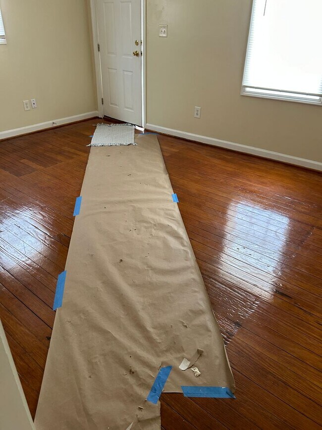 Foto del edificio - 734 Ferndale Ave