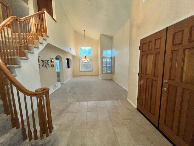 Foto del edificio - 4 Bedroom Rancho San Diego