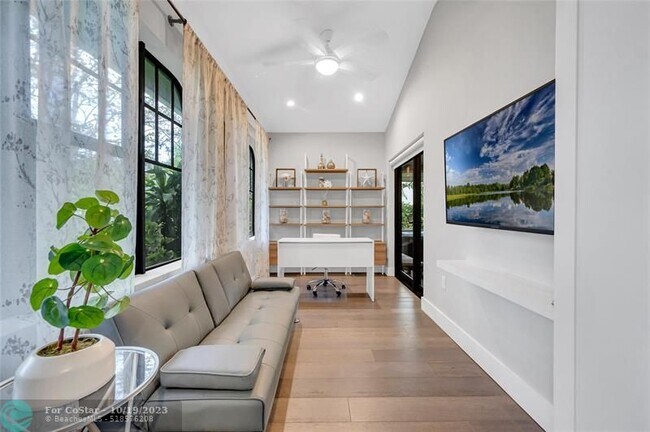Building Photo - 734 W Las Olas Blvd