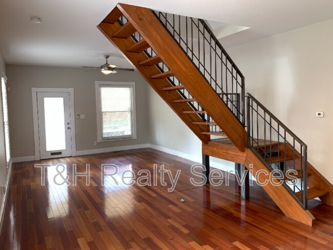 Foto del edificio - 1820 E 12th St