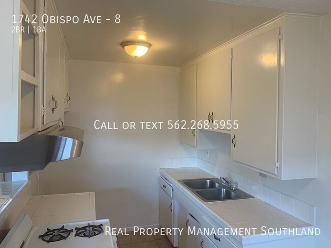 Building Photo - 1742 Obispo Ave
