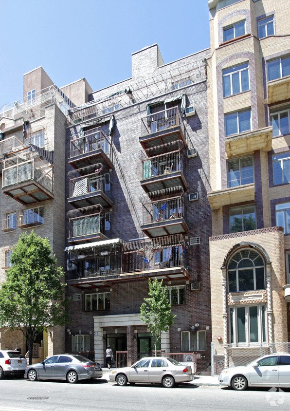 Building Photo - 563 Flushing Ave