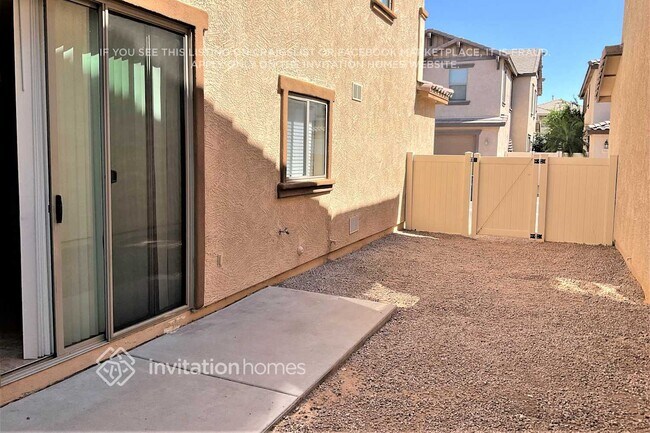 Foto del edificio - 5858 E Hoover Ave