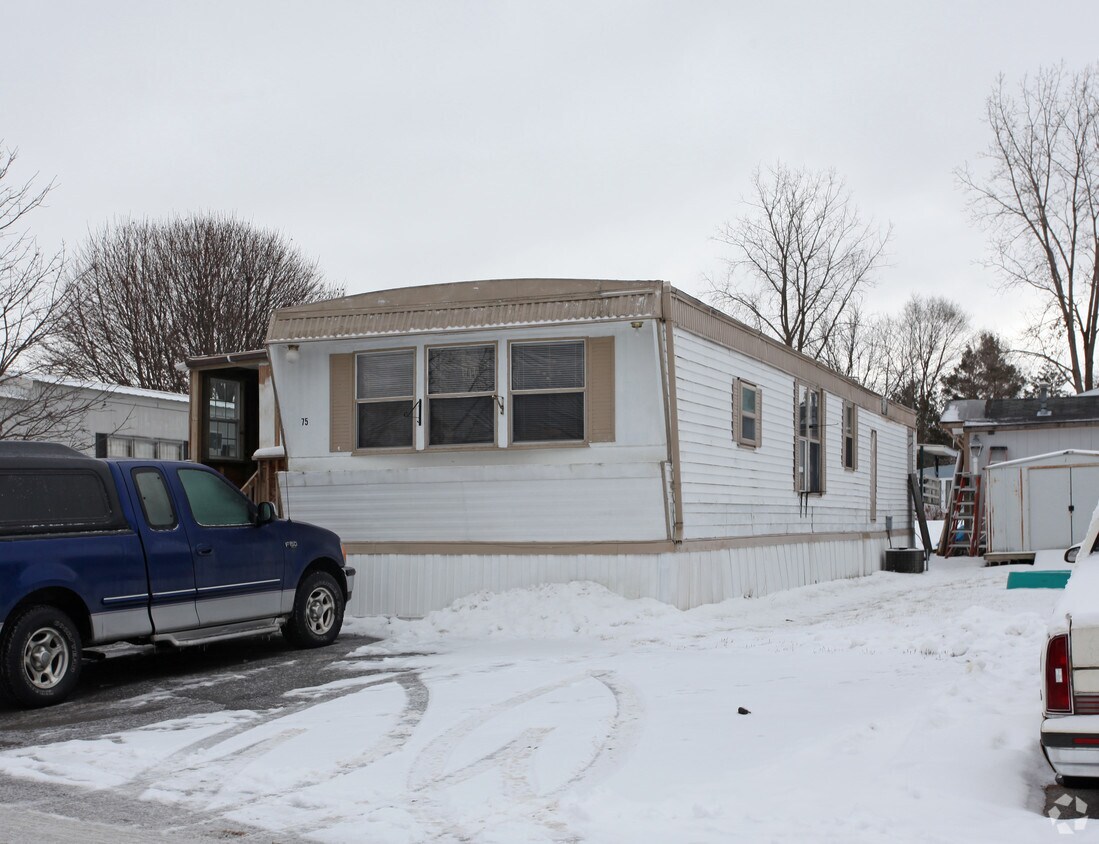 Building Photo - Village Square MHP