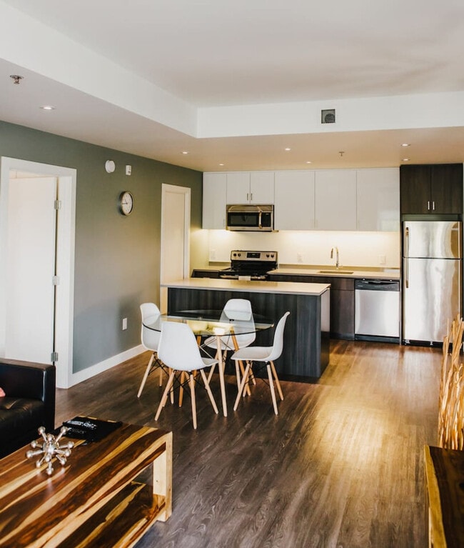 Photo du bâtiment - 825 Sterling Lyon Pkwy