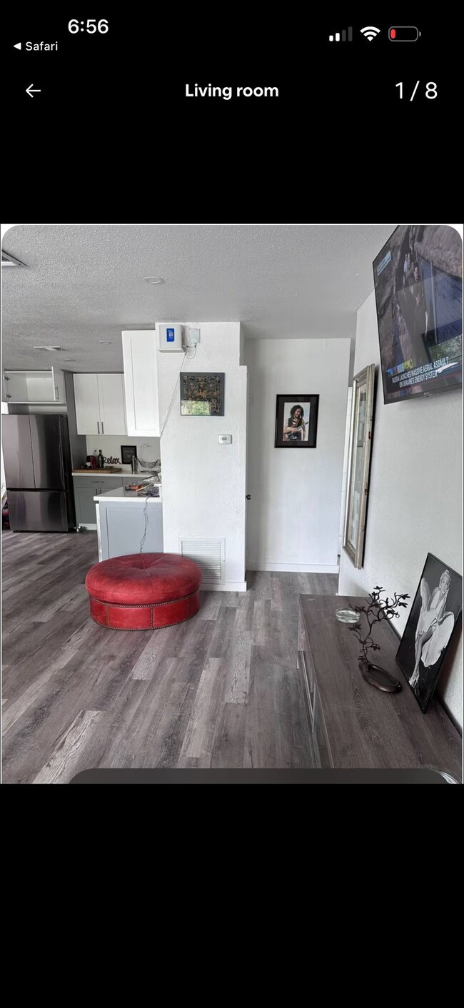 Building Photo - 1549 NE 30th Ct