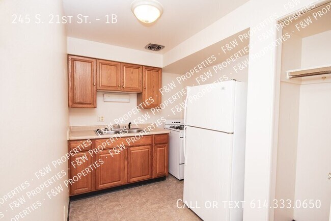 Foto del edificio - 245 S 21st St