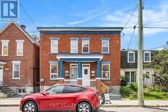 Building Photo - 258-258 Park St