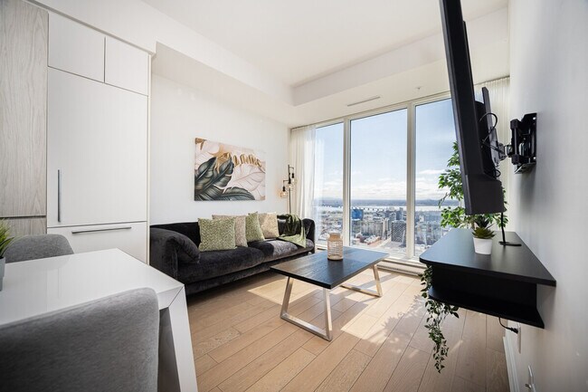 Photo du bâtiment - 1275 Rue de la Montagne