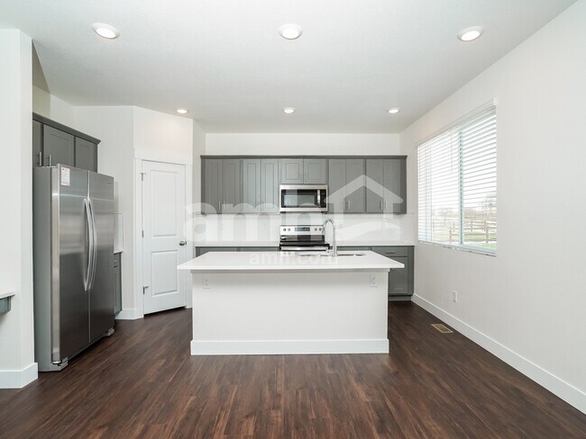 Foto del edificio - 4024 Wyedale Way