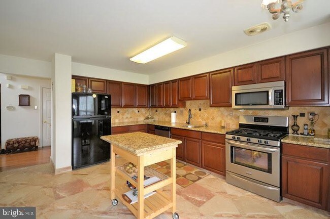 Foto del edificio - 115 Farrington Ct