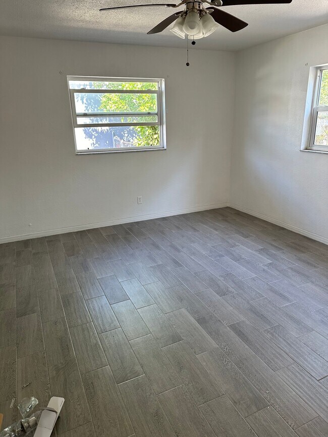 Foto del edificio - 2835 24th Ave N