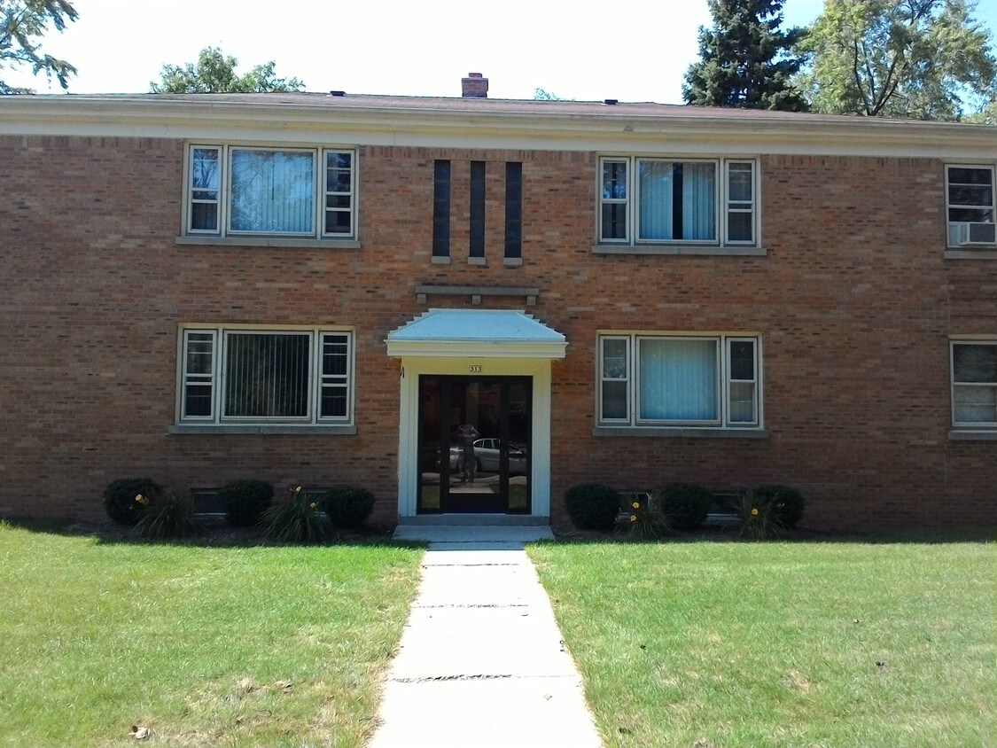 Building Photo - 333 N 75th St