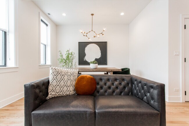 Foto del edificio - 2317 W North Ave