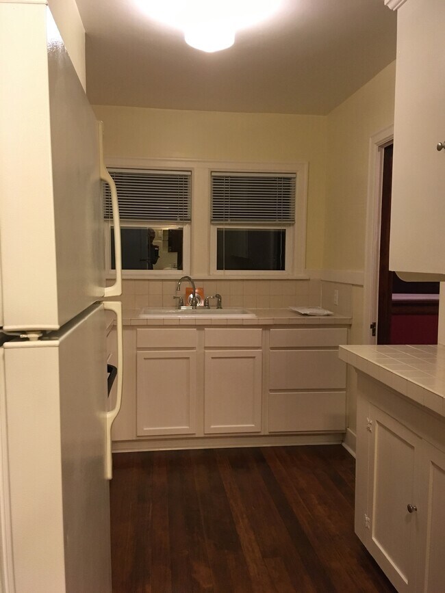 Foto del edificio - 6512 5th Ave NW