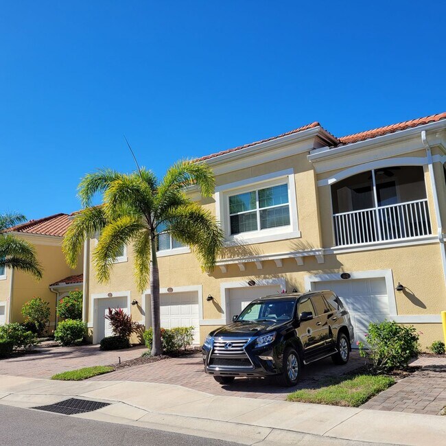 Foto del edificio - BACK ON THE MARKET-Seasonal/short term 3/2...