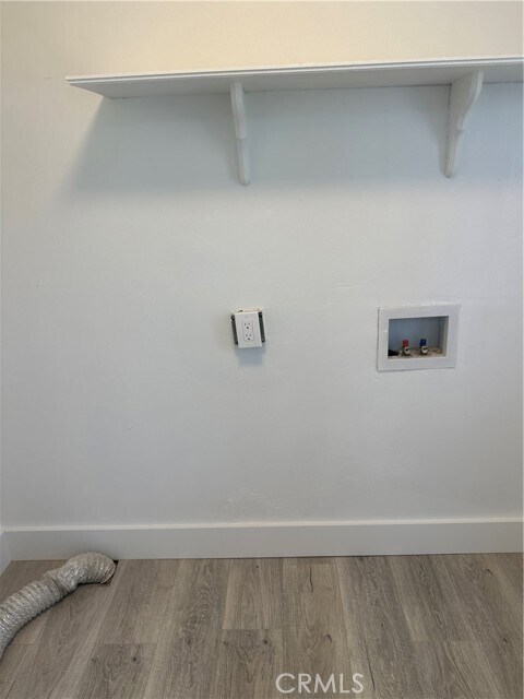 Foto del edificio - 453 N Bandini St