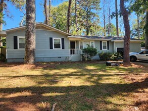 Building Photo - 1870 Wisteria Dr