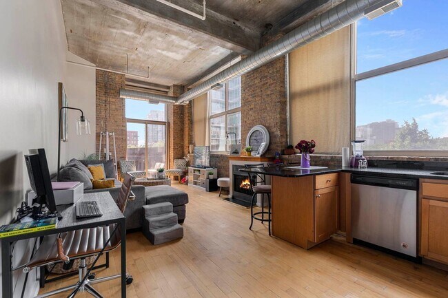 Foto del edificio - 1528 S Wabash Ave