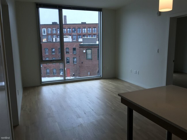 Building Photo - 2 br, 2 bath  - 76 Union Park St