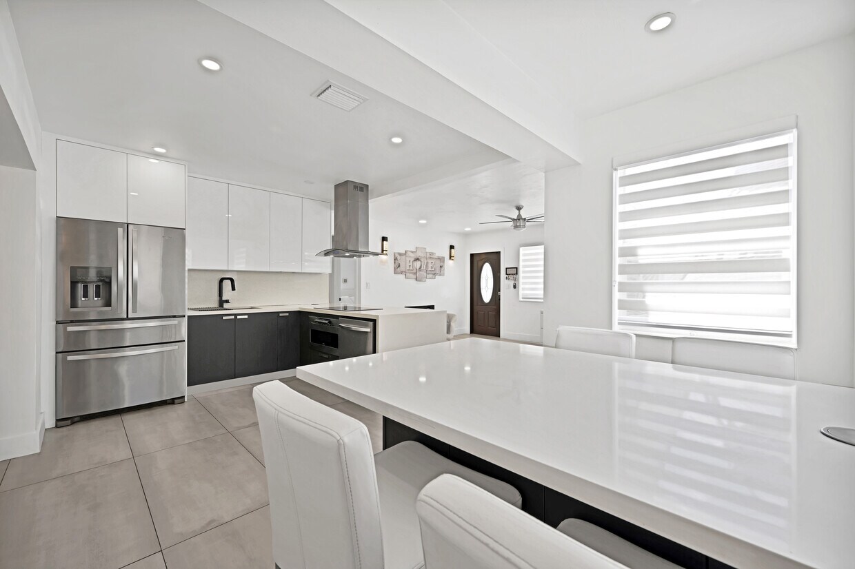 Foto principal - 2339 Taft St