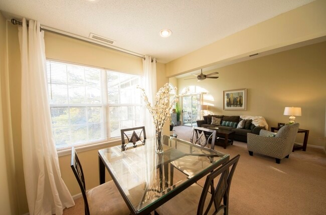 Building Photo - 2265 Rippling Way N