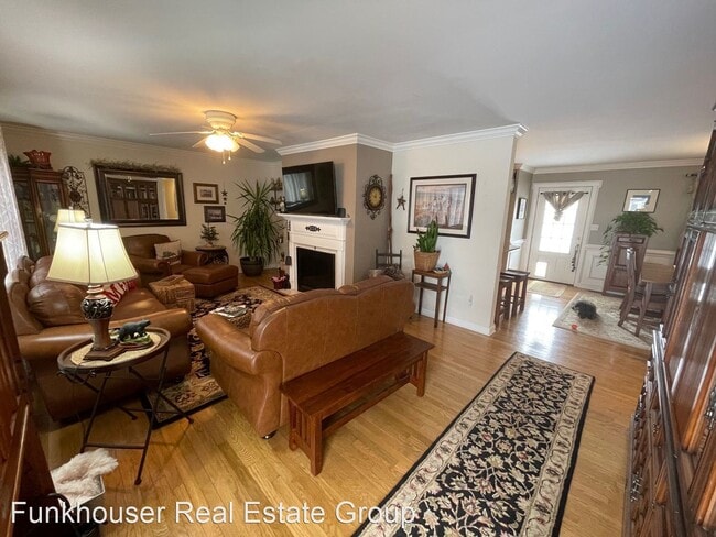 Building Photo - 3 br, 2.5 bath House - 408 14th Street