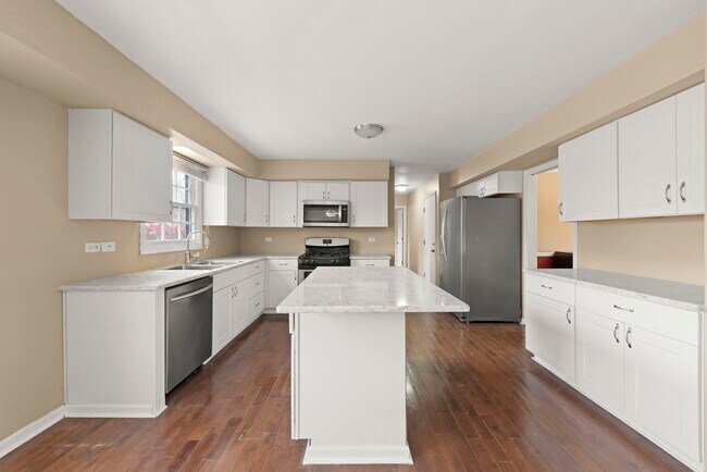 Foto del edificio - 1315 Jane Ave