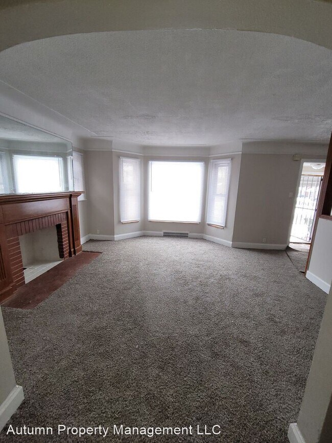 Foto del edificio - 3 br, 1 bath House - 18211 Santa Rosa St.