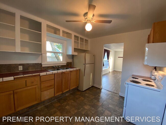 Foto del edificio - 2 br, 1 bath House - 2465 Pershing Street