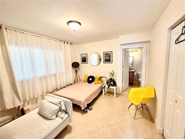 Foto del edificio - 410 SW 15th St