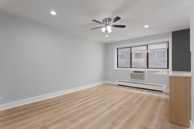 Foto del edificio - 5533 N Kenmore Ave
