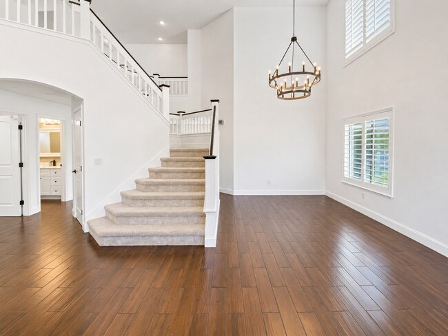 Foto del edificio - 1299 Rolling Hills Ct