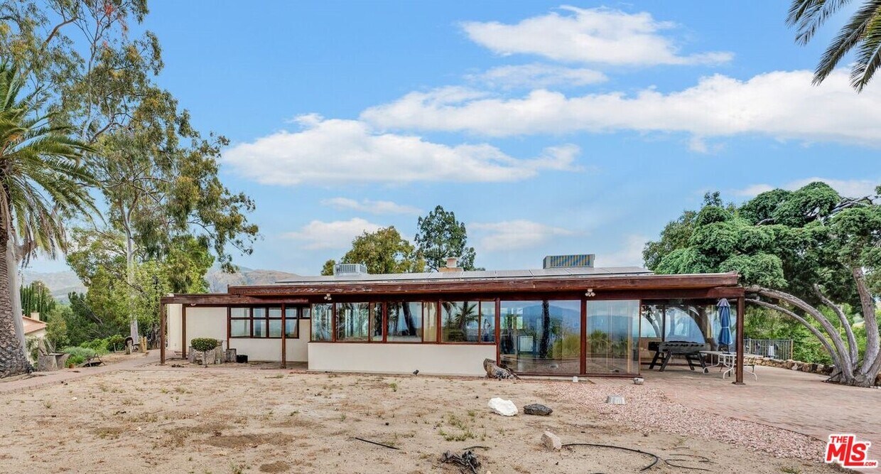 17728 Ridgeway Rd, Los Angeles, CA 91344 House Rental in Los Angeles, CA