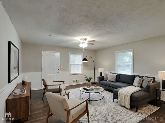 Building Photo - 593 Cedar Ave NW