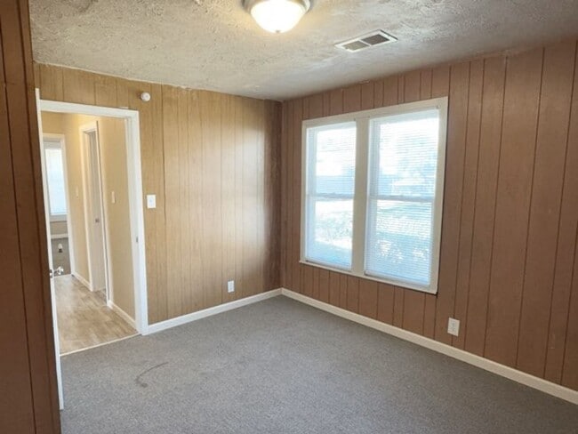 Foto del edificio - 4305 Grandberry Ave