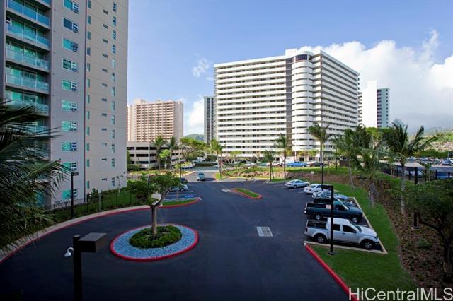 Building Photo - 3900 Ala Makahala Pl